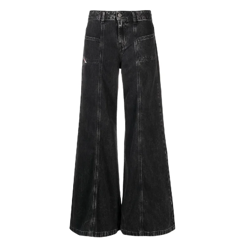 Diesel D-Akii 068hn flared bootcut jeans Black Bid Farewell To The Old Season