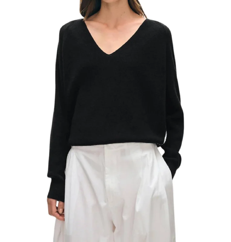 Cotton Linen Tipped V Neck Top In Black/white Best Sellers