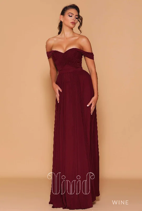 Daphne Gown Classic Appeal