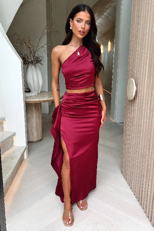 Sanah Maxi Skirt - Burgundy Effortless Grace