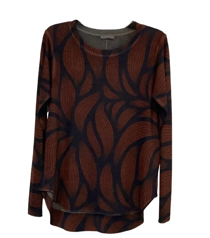 Women's High Low Hem Knit Top In Navy/rust Mid - Week Surprise