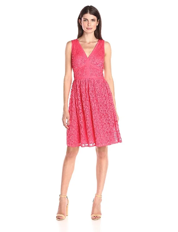 Maggy London - G2521M Pleated Floral Lace Dress Explore What's New