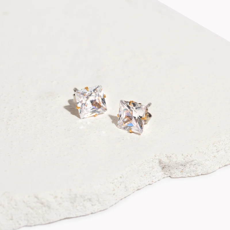 Isabelle Stud Earrings Discover Promotions