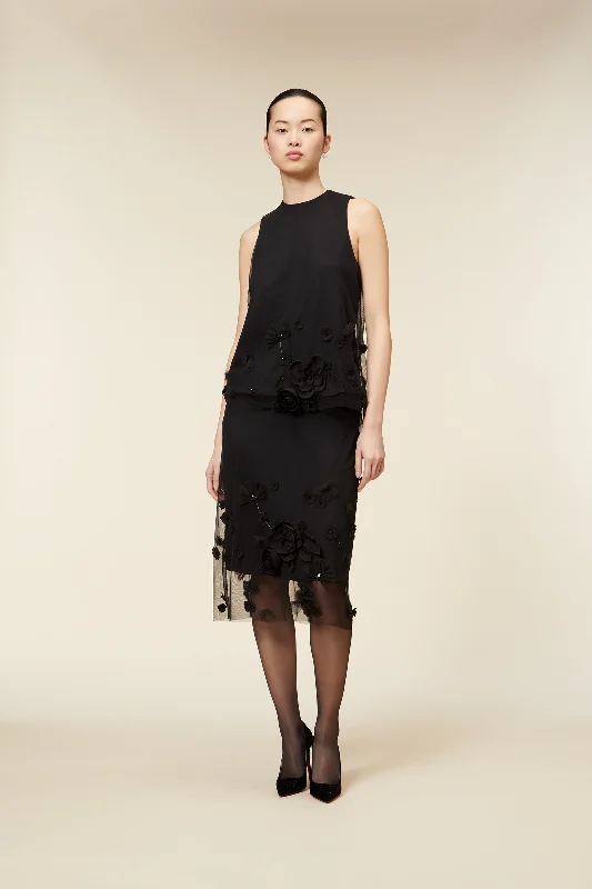 FLORAL EMBROIDERY MIDI SKIRT Playful Elegance