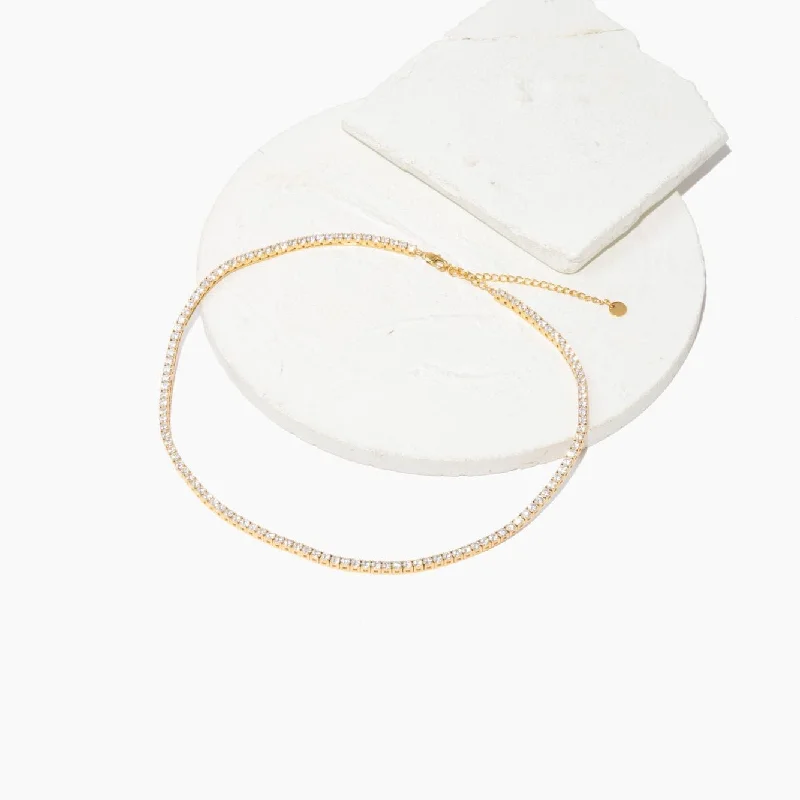 Thin Tennis Necklace Chic Trends Unveiled