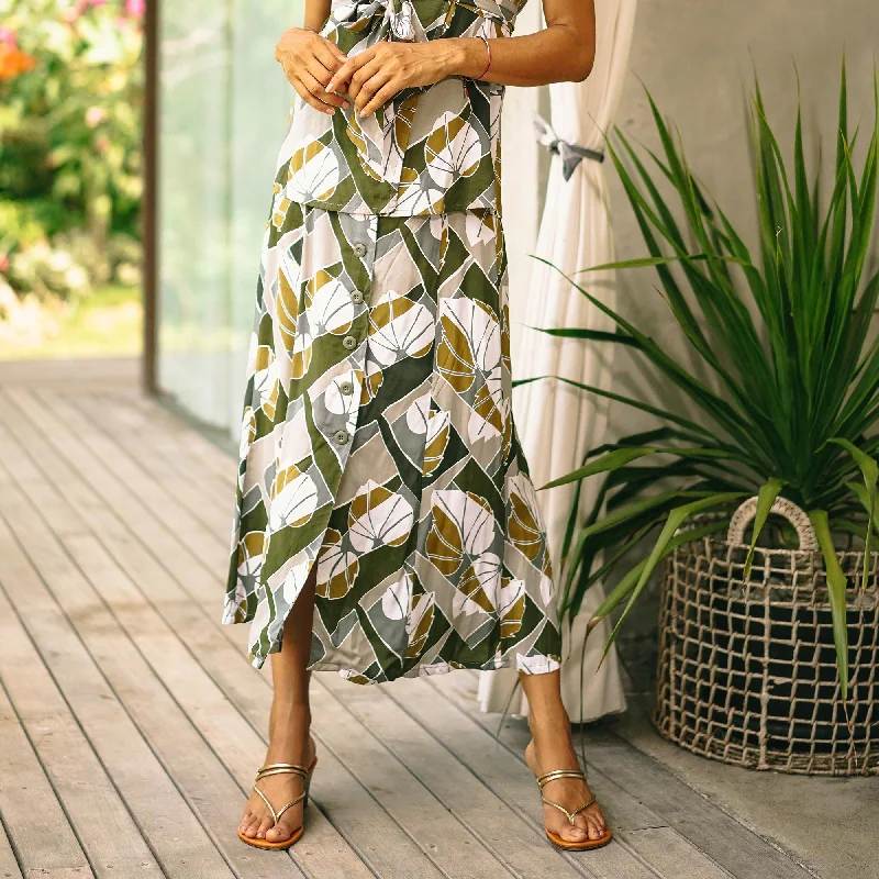 Garden Party Hand Made Leaf-Themed Rayon Midi Skirt Fashion Forward Outfits