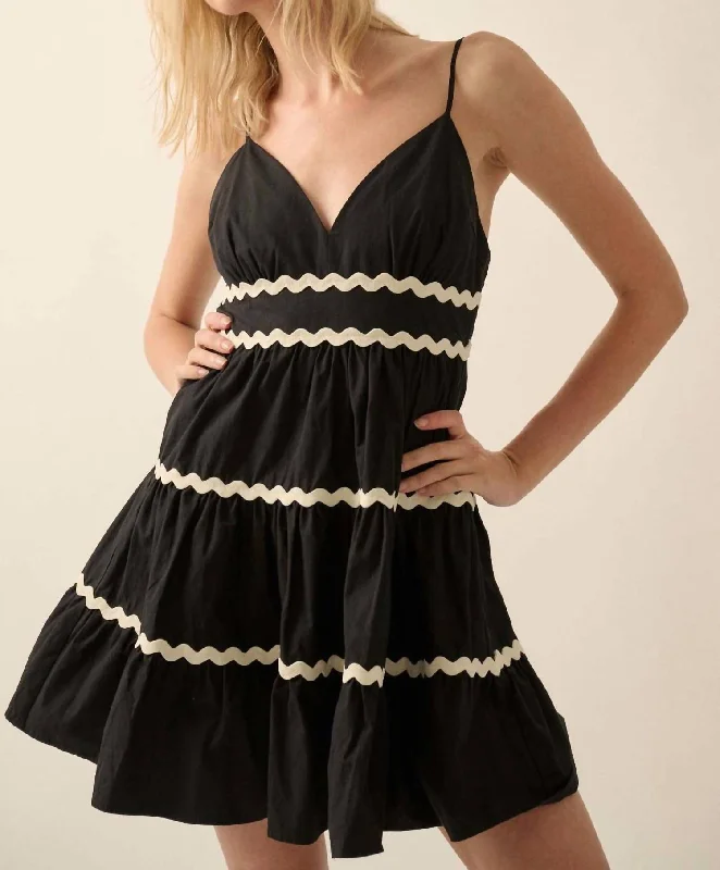 Solid Rickrack Trimmed Tiered Mini Sundress In Black Massive Savings