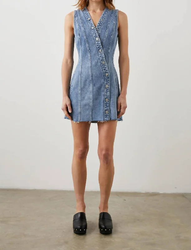 Strand Denim Dress In Medium Vintage Trendy Street Style