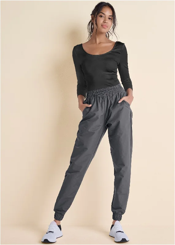 Two-Tone Sport Jumpsuit - Black & Grey Style Upgrade